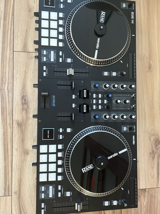 Rane one kontroler DJ