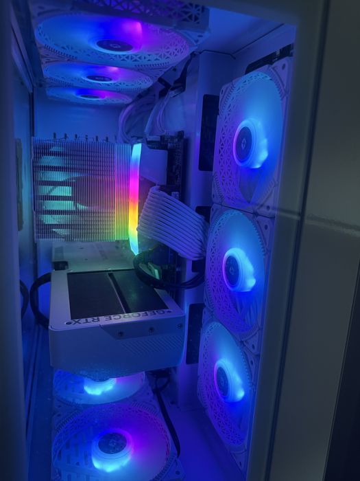 PC Gaming | RTX 4070 TI | Intel I7 | DRR5 64GB