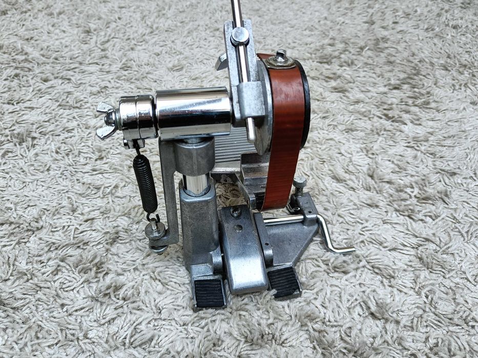 Stopa pojedyncza perkusyjna YAMAHA PROFESSIONAL MODEL FP-910