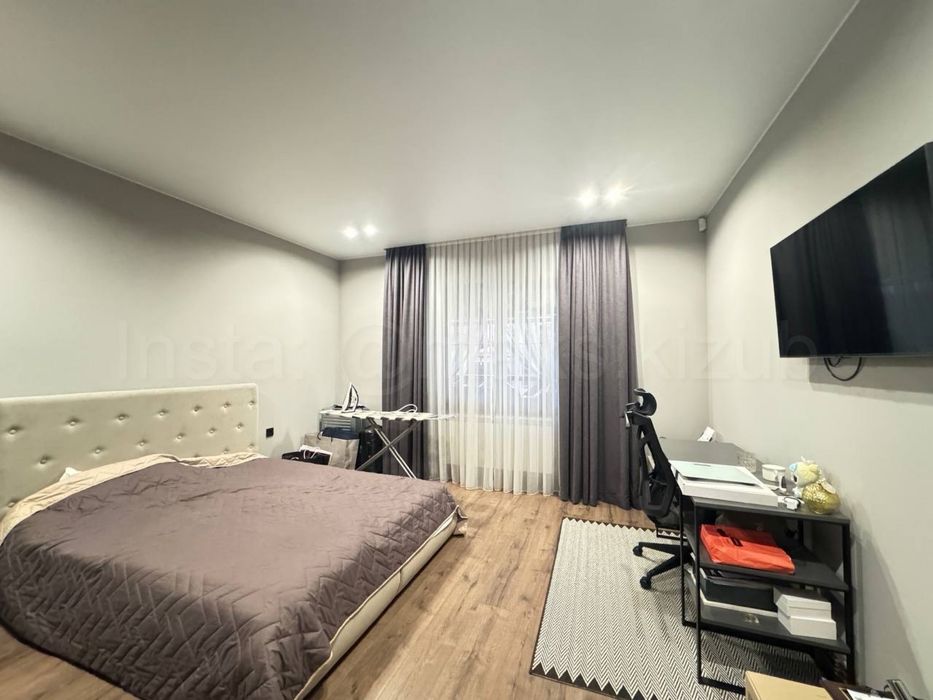 Без комісії/Продам будинок в Ужгороді/200 м2/5 сотих/Газове опалення