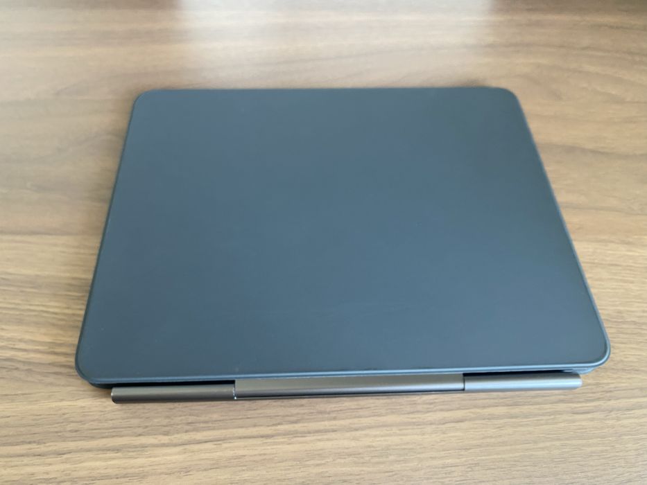 iPad Magic Keyboard 13”