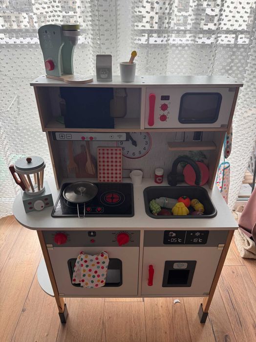 kuchnia drewniana playtive z akcesoriami