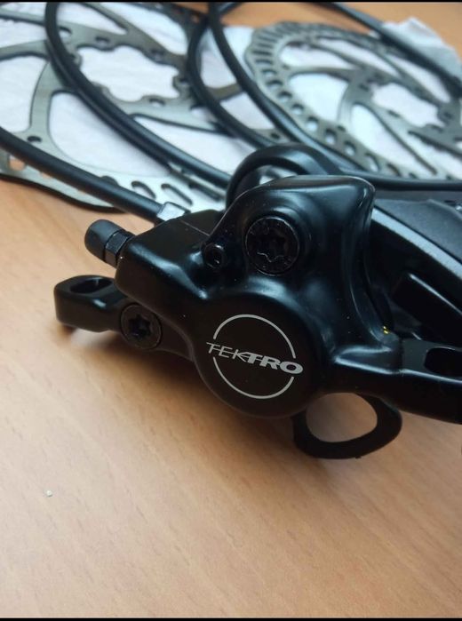 Conjunto de travões tektro, novos a estrear, nunca foram montados