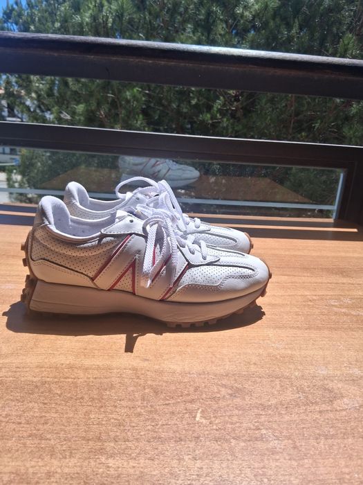 New Balance 327 Novo
