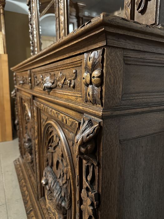 Antyczny kredens myśliwski dębowy