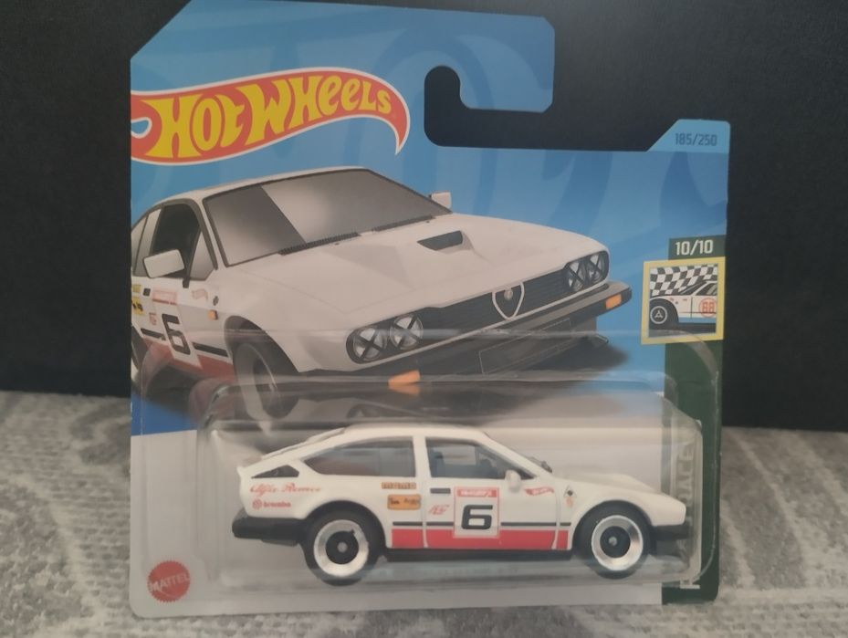 Hot Wheels колекційні авто.