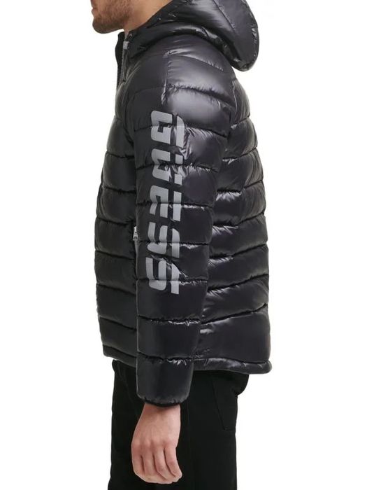 Пуховик Guess. Размер L-2 XL