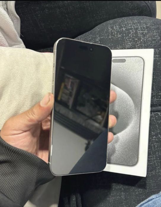 Iphone 15 pro max 256g
