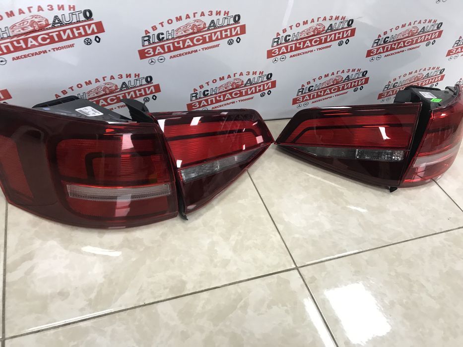 Задні стопи правий лівий зовнішній внутрішній Jetta 6 нові оригінал