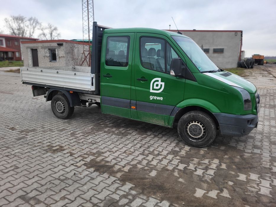Volkswagen Crafter siedmioosobowy z paką