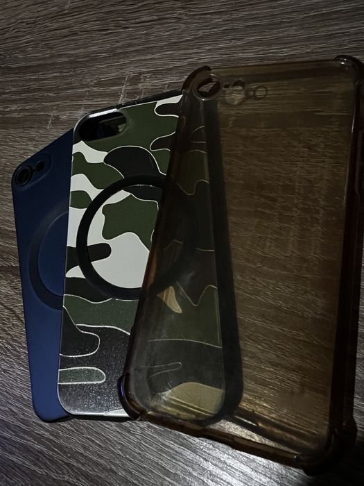 Продам iPhone SE 2020