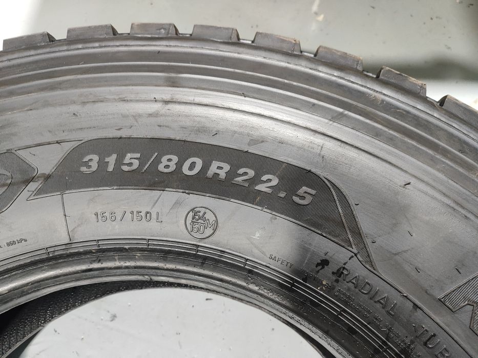 Pneus de camião nortenha 315/80R22,5 - Oferta da Entrega