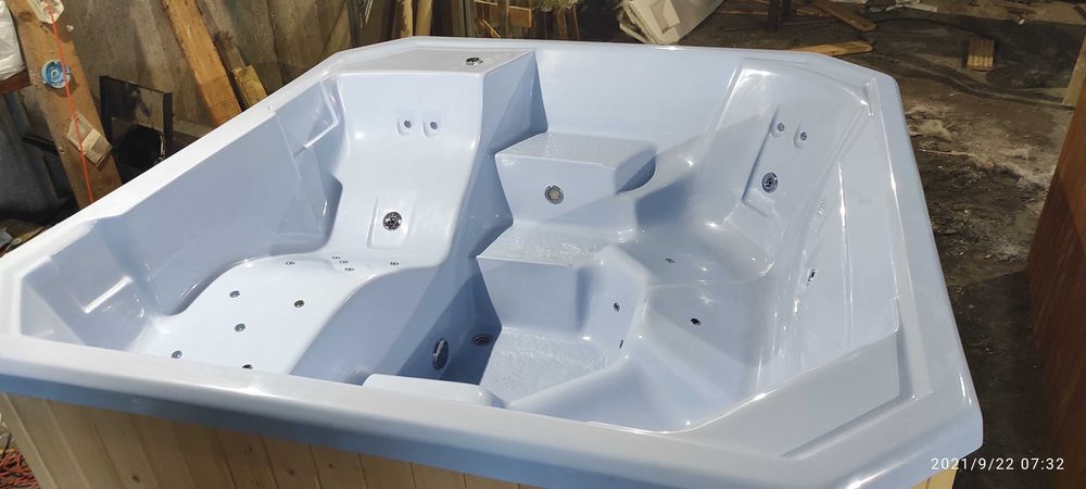 Jacuzzi całoroczne balia basen dysze hydromasaż air grzałka pokrywa