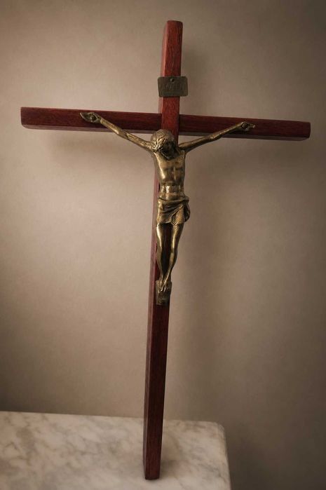 Arte Sacra - Crucifixo Antigo em Bronze Maciço e Cruz em Pau Santo