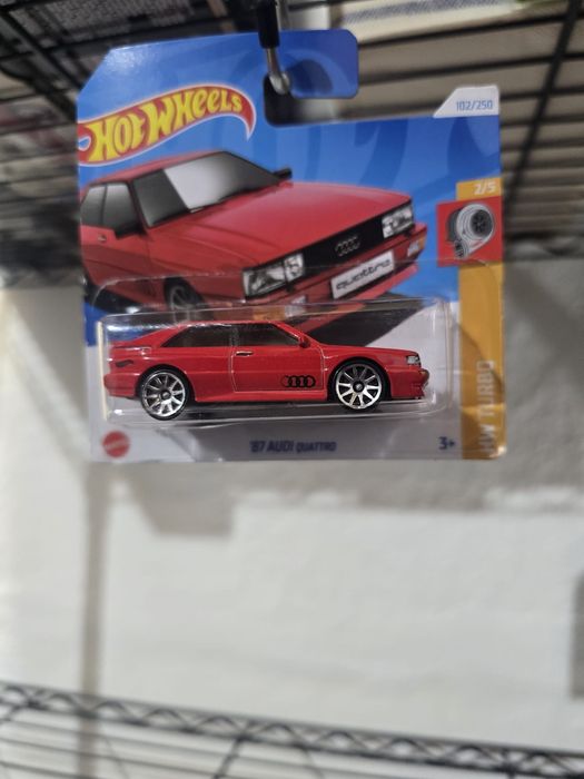 HotWheels Audi Quattro 87 vermelho