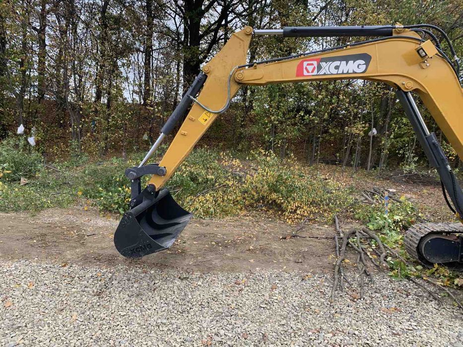 Ковш ковші планувальний JCB 3CX- 4 CX CAT 428