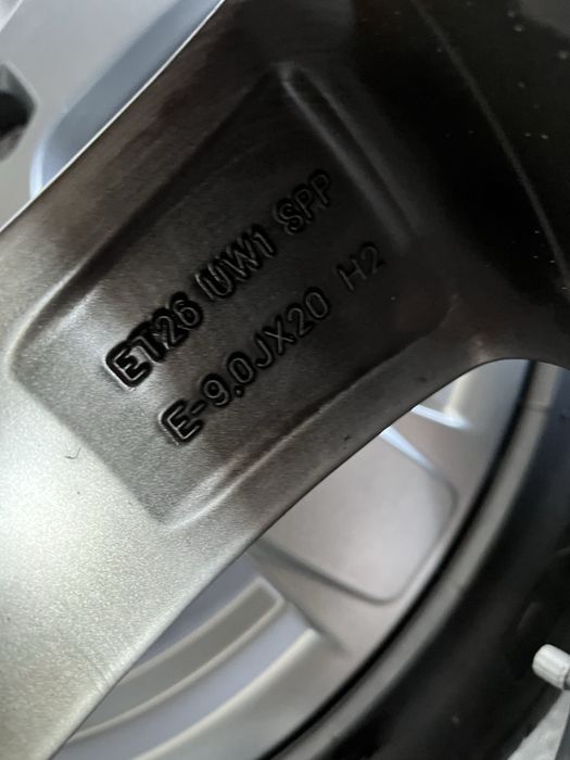 Felgi z Oponami Porsche Macan S  GTS  20