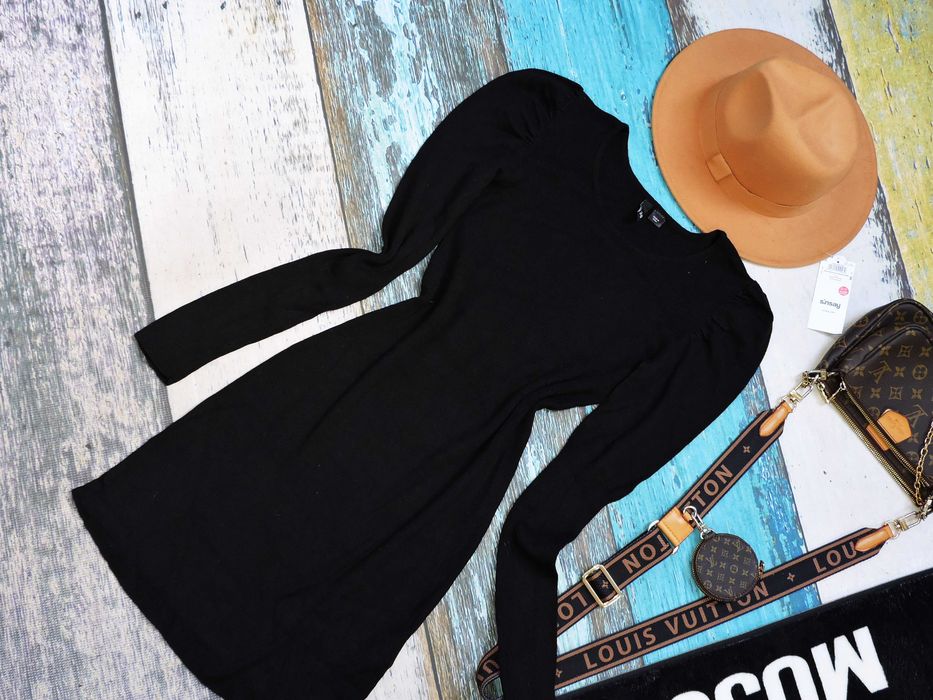 H&M Sukienka czarna dzianinowa bufki M