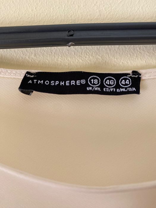 Blusa creme com brilhantes (46)