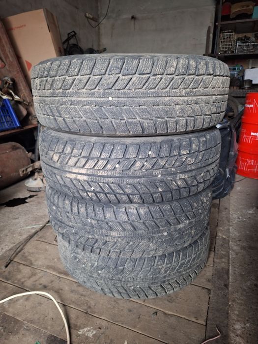 Автомобільні шини