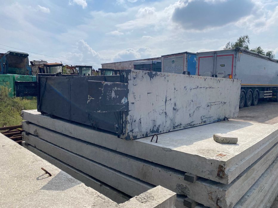 Палетник під напівпричіп