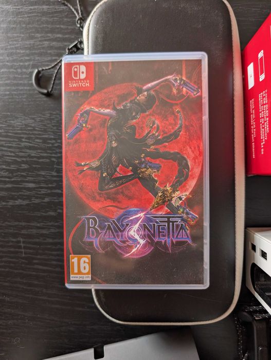Switch OLED Branca - Conjunto completo + (Opcional) Bayonetta 3