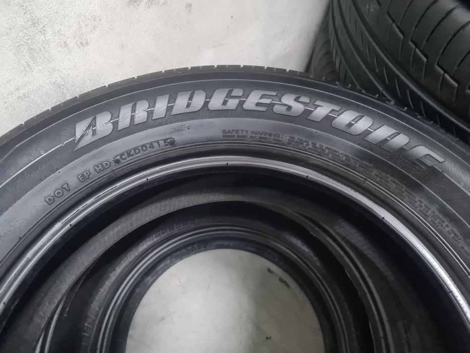 225/60R18 Bridgestone Dueler H/P.