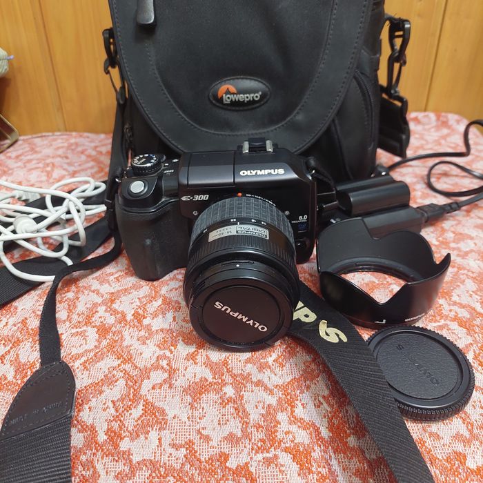 Фотоаппарат   OLYMPUS   E300