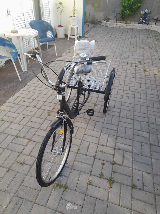 bicicleta 3 rodas Nova- Triciclo com marchas e cesta .triciclo