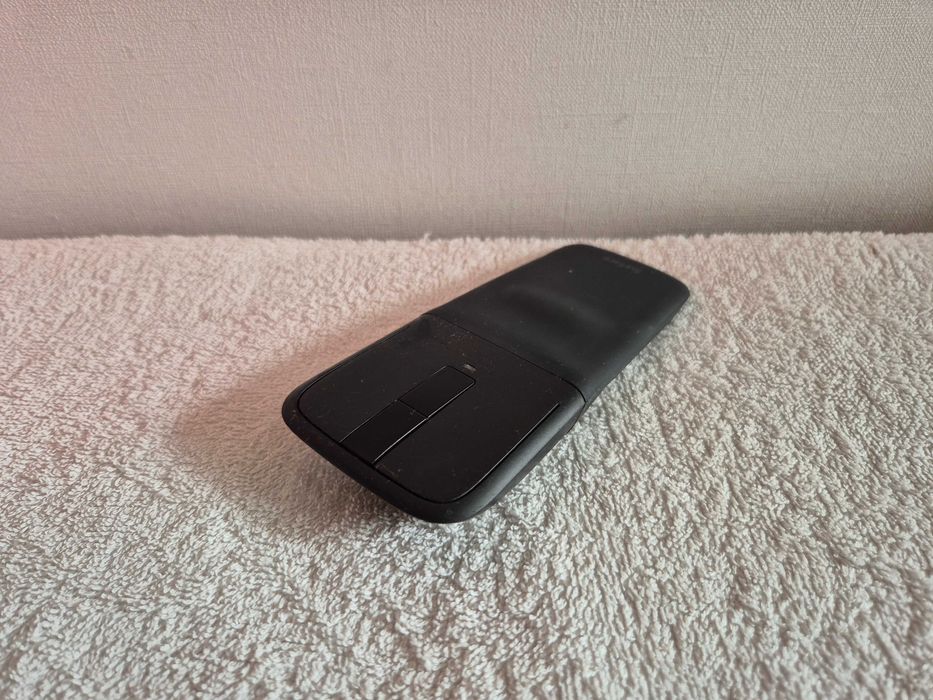 Мишка Microsoft 1592 Arc Touch Bluetooth