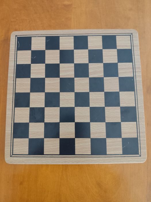 Jogo de Xadrez e Damas Pavilion