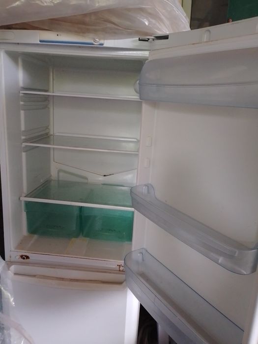 Продам холодильник Индезит