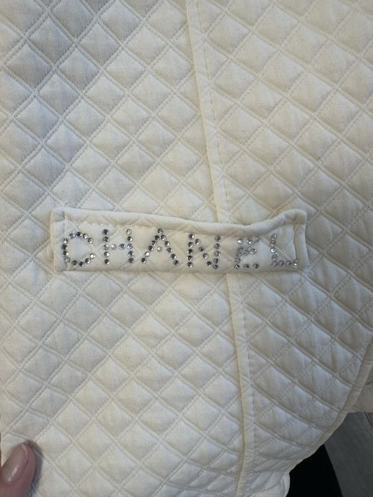 Піджак жіночий молочного кольору