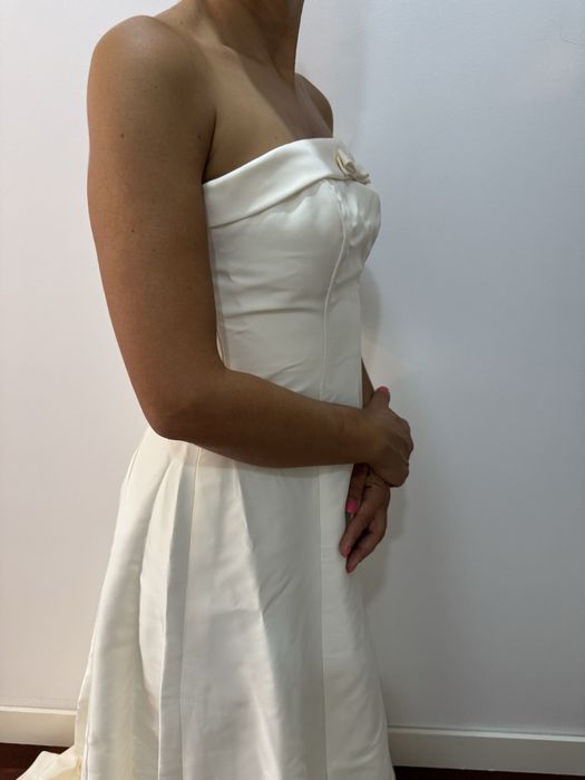 Vestido de noiva cai-cai