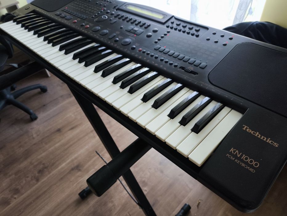 Sprzedam keyboard Technics