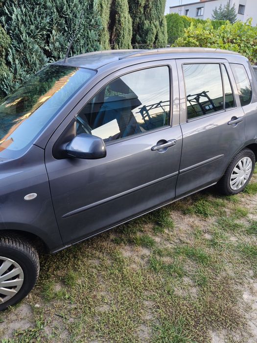 Mazda 2 , rok produkcji 2004