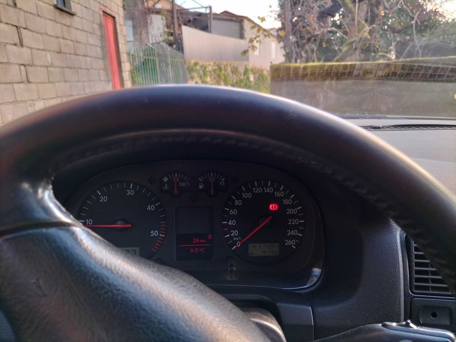 Golf IV 2001 em bom estado