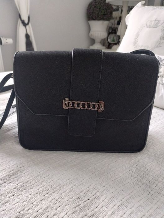 Torebka listonoszka czarna