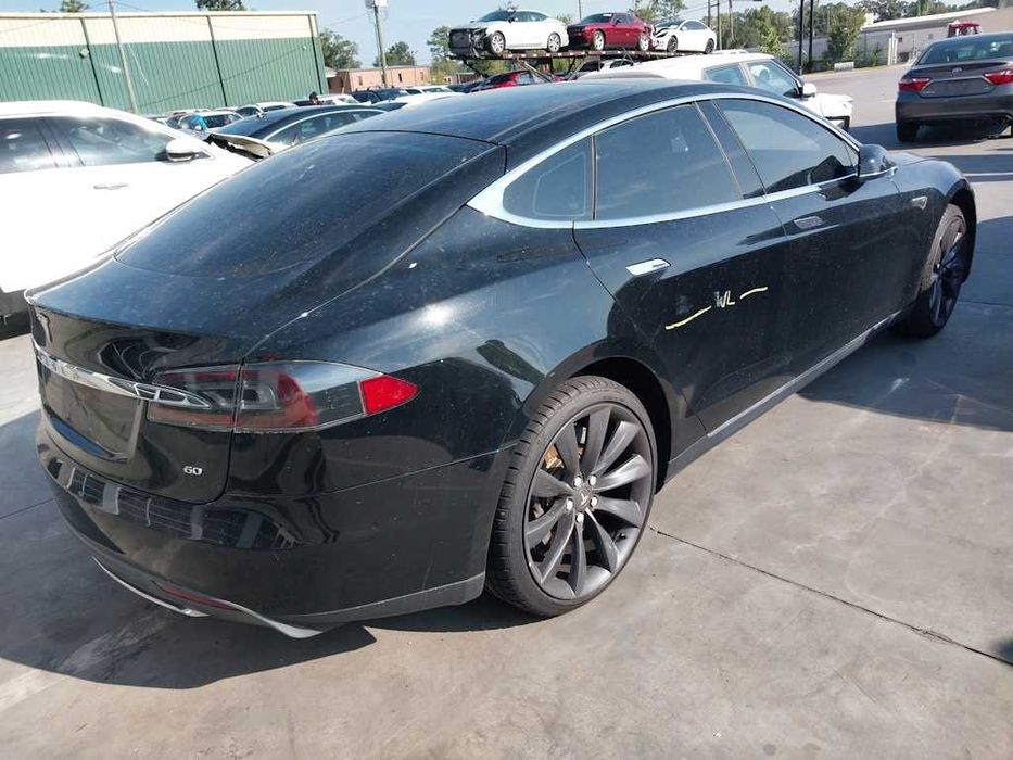 Правая дверь Tesla Model S дорест PMBL разборка