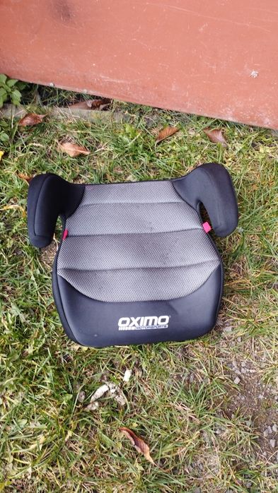 Fotelik samochodowy z wyjmowanym siedziskiem