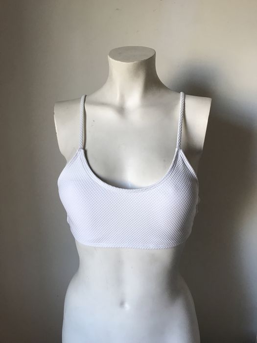 4 Soutiens de Desporto XS e M. Alguns novos. Preço para desocupar