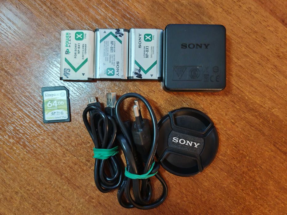 Фотоапарат Sony DSCHX 300