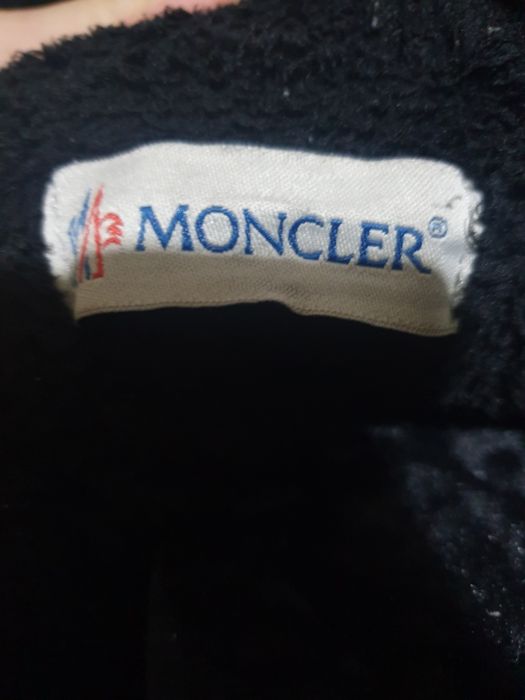 Продам куртку ,Moncler 52 размера.