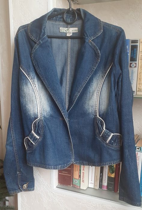 Куртка та піджак джинсові щільні.
