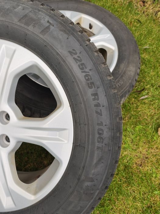 Koła zimowe 17" Ford Kuga 5x108 225/65 R17 Kumho + Czujniki TPMS