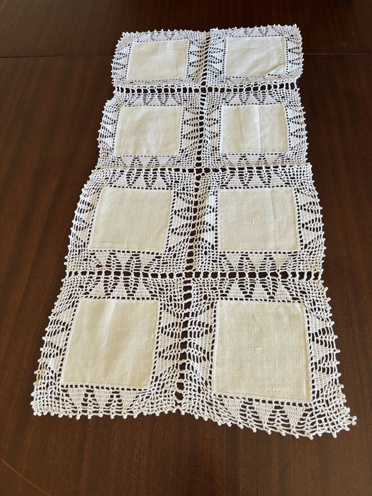 Pano em renda e linho