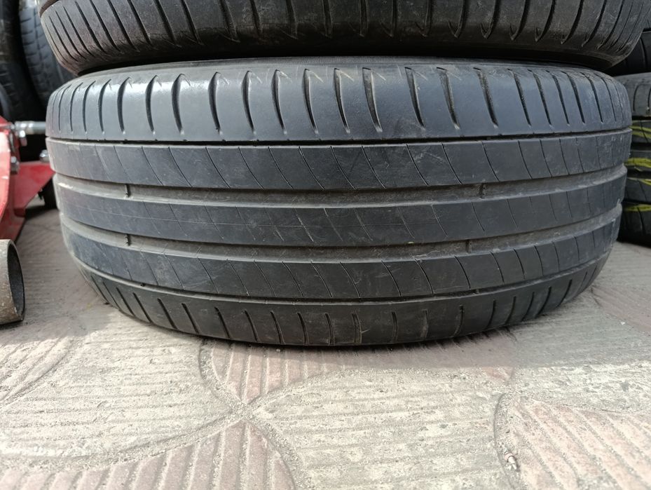 Шины 215/55 R17 Michelin б/у лето 4.5/5мм комплект U3