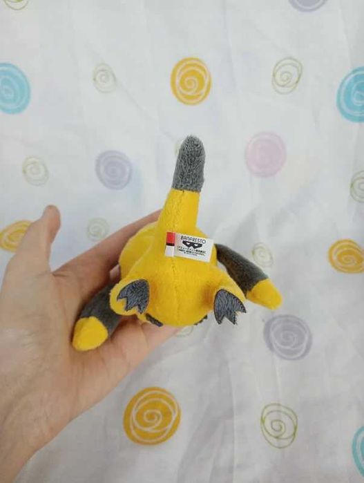 pokémon peluche helioptile