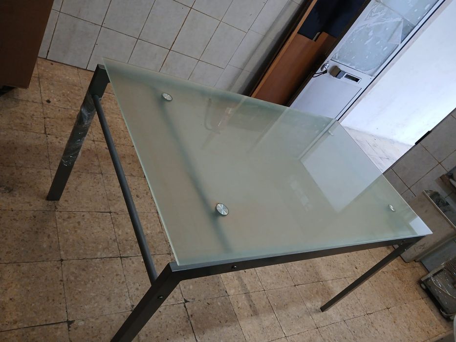 Mesa  de   vidro