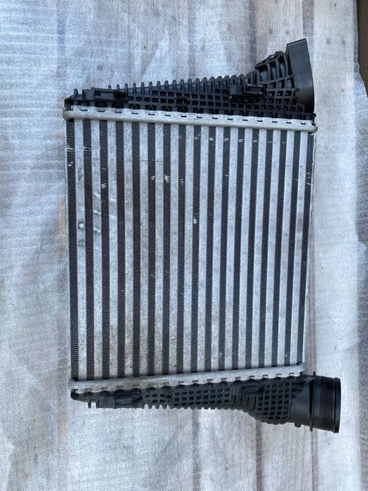 Porsche macan 95b рестайл радіатор інтеркулера лівий 95b145803g